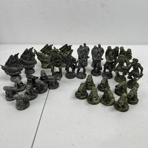 Disney Pirates of the Caribbean Dead Man's Chest Chess Incomplete Set 31 Pieces - Picture 2 of 5